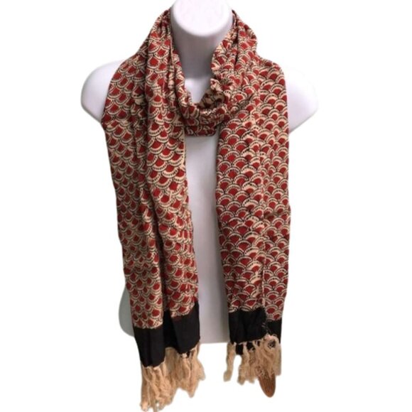 Art Studio Red Semi Circle Fringe  Fashion Scarf / One Size - Picture 2 of 4